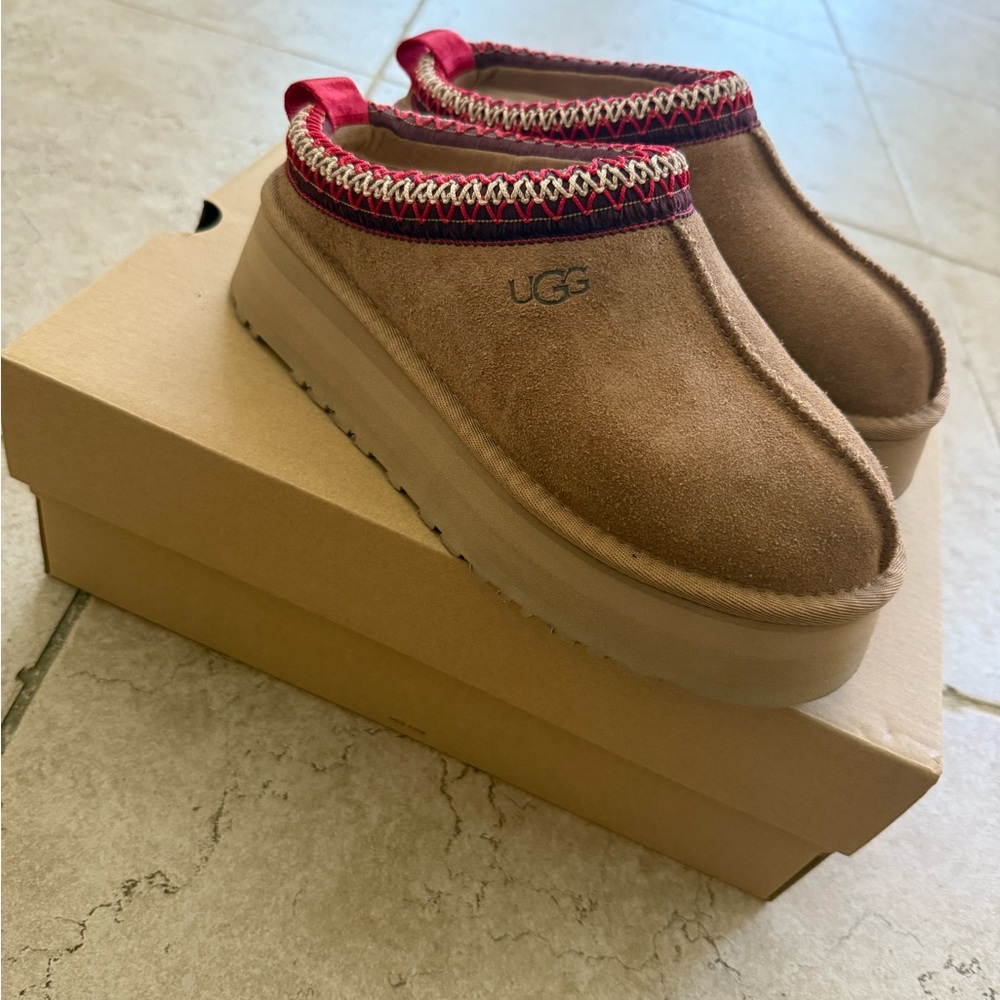 UGG Tazz